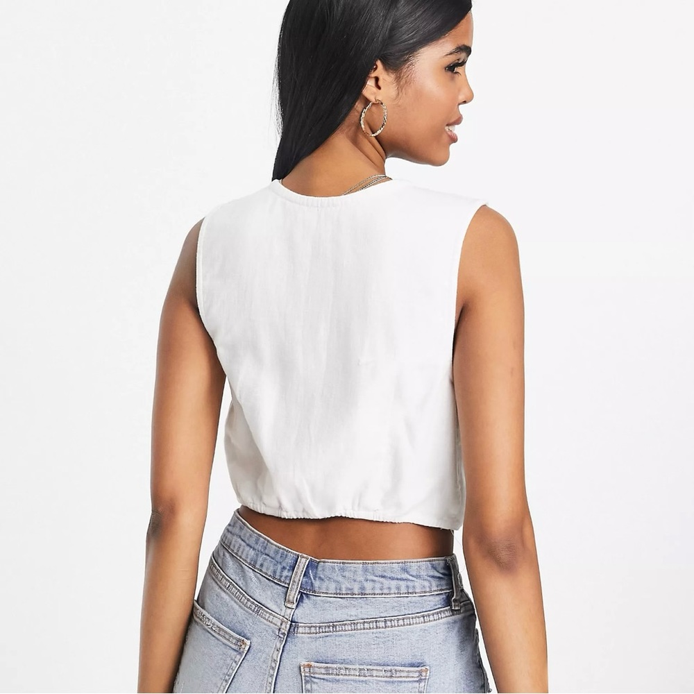 Abercrombie & Fitch Front Tie Crop Top - Picture 3 of 9